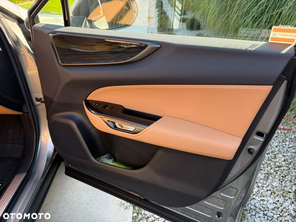 Lexus NX 350h Prestige AWD - 16