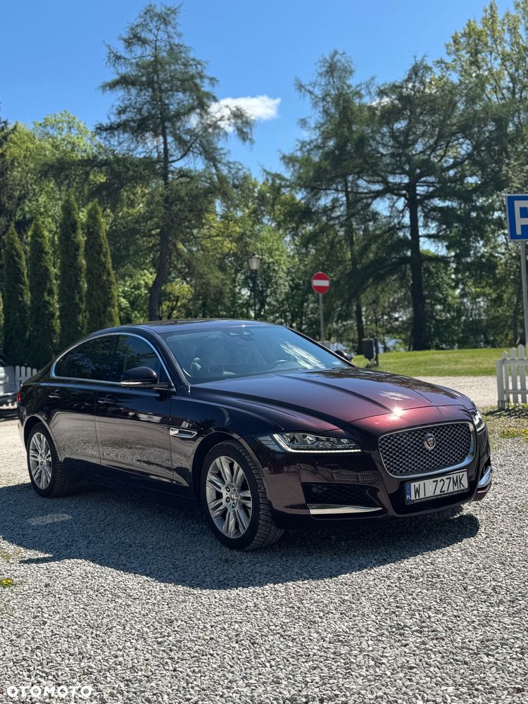 Jaguar XF 2.0 T AWD Portfolio - 13