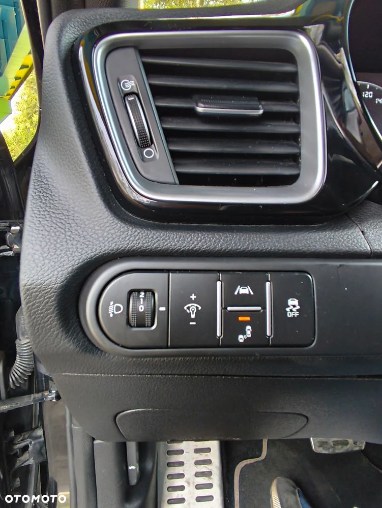 Kia Ceed 1.6 T-GDI GT DCT - 15