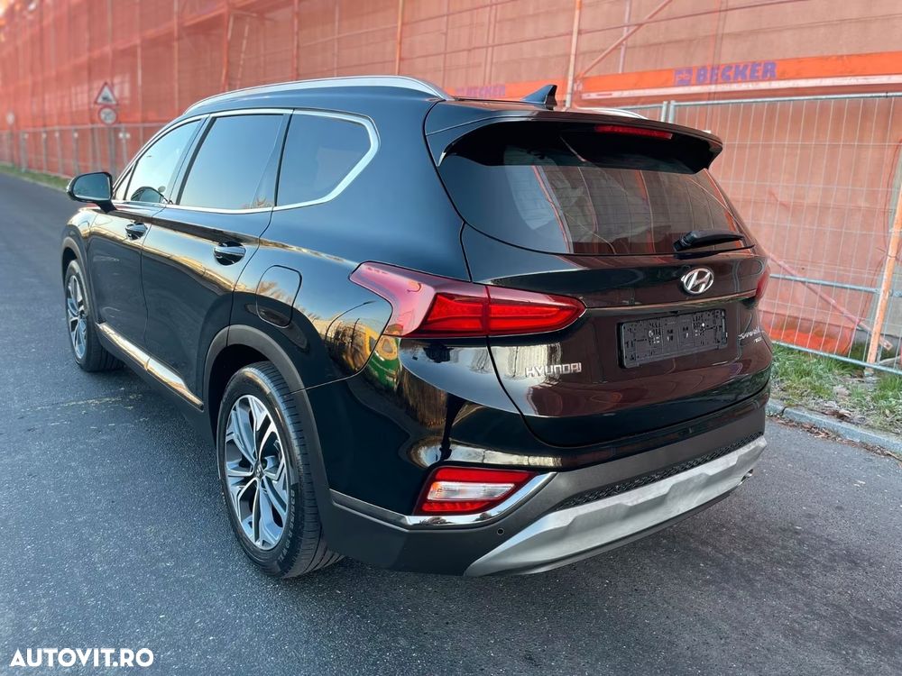 Hyundai Santa Fe 2.2 CRDi 4WD 8AT Luxury - 3