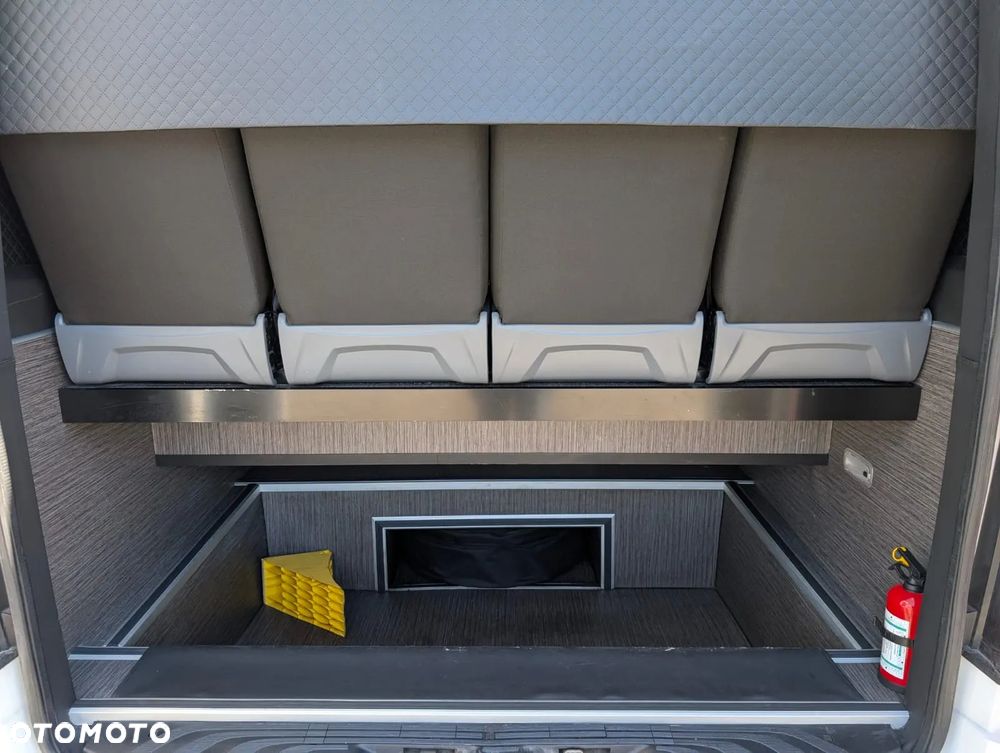 Mercedes-Benz Sprinter 517 - 6