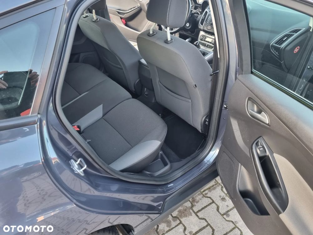 Ford Focus - 12