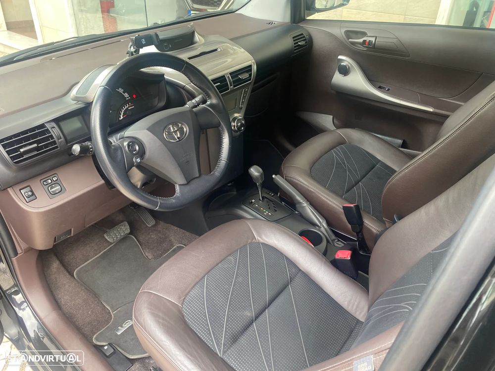 Toyota iQ 1.0 Multidrive + - 33