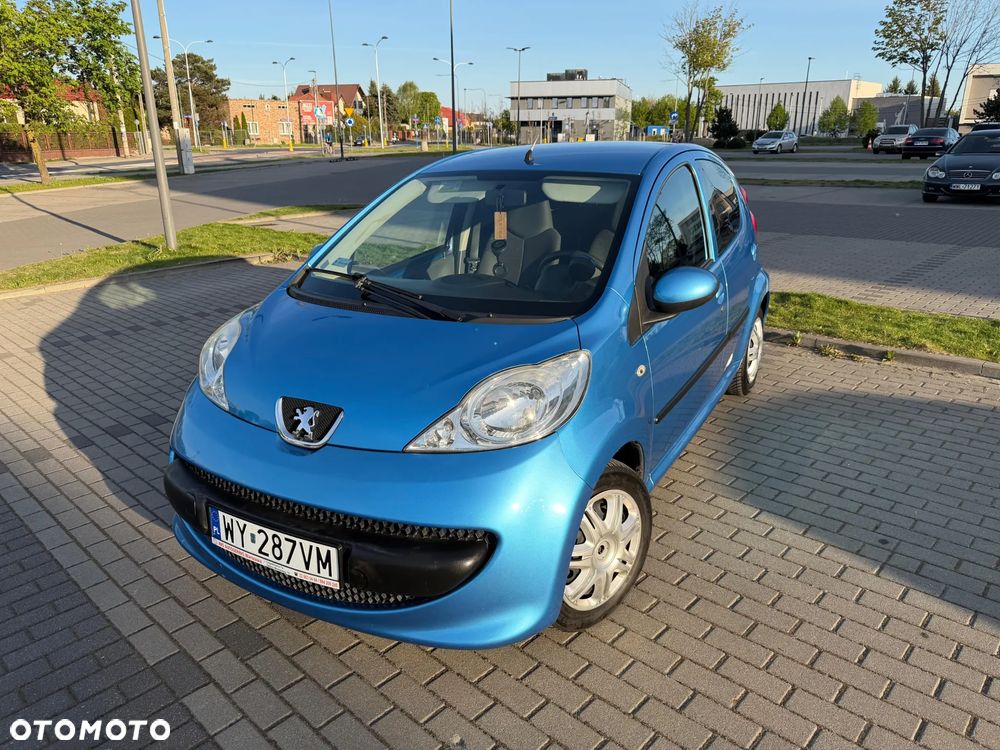 Peugeot 107 1.0 Trendy 2-Tronic - 1