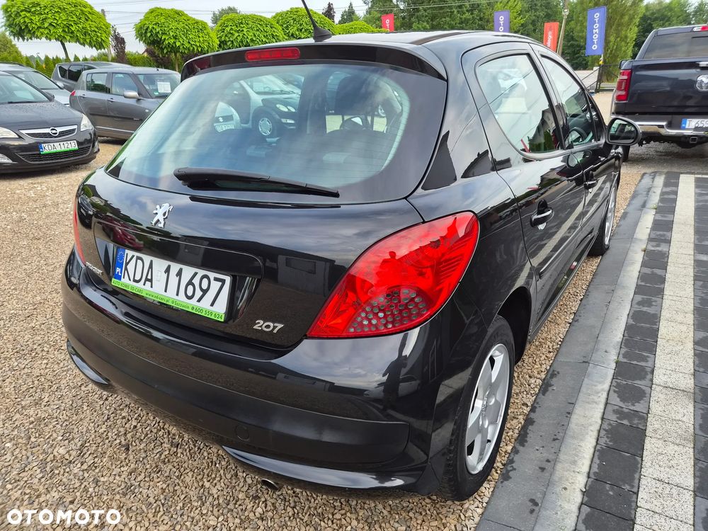 Peugeot 207 - 9