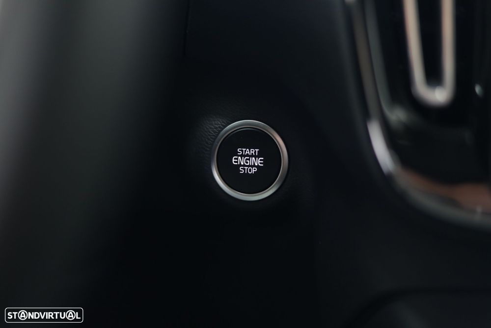 Volvo XC 40 1.5 T4 PHEV Inscription - 16