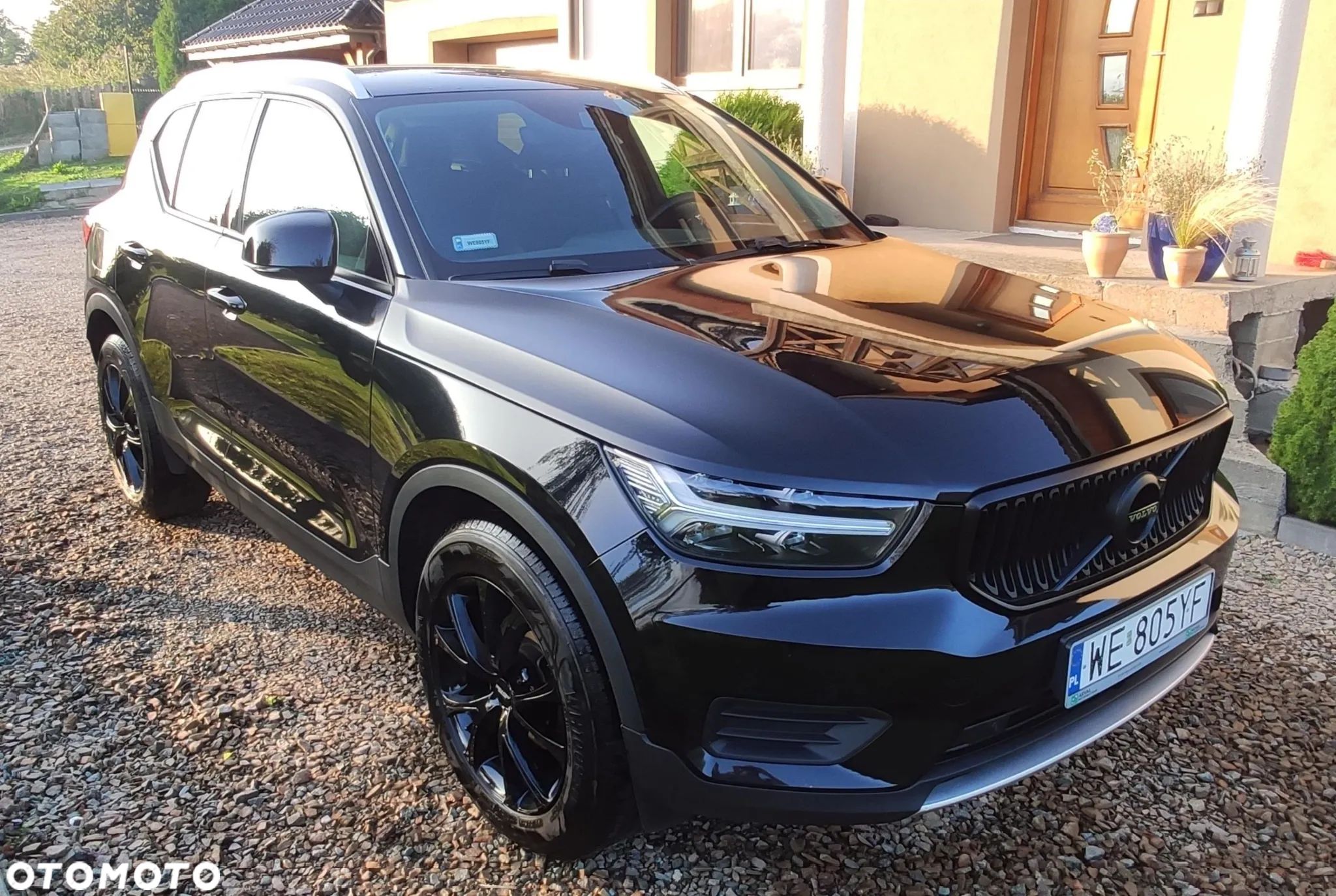 Volvo XC 40 T3 Momentum Pro - 1