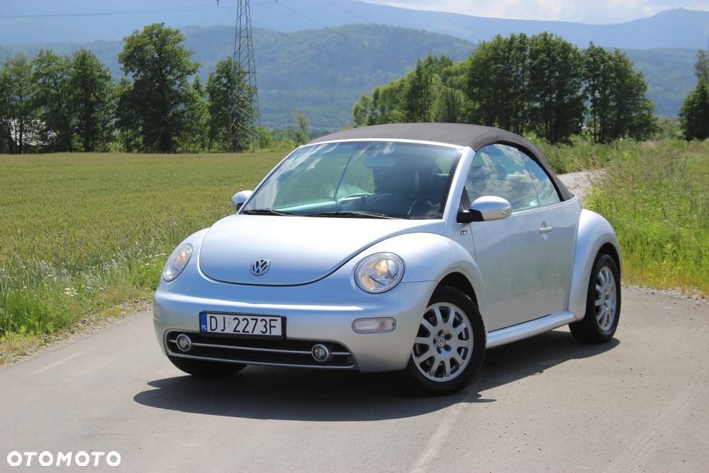 Volkswagen New Beetle - 11