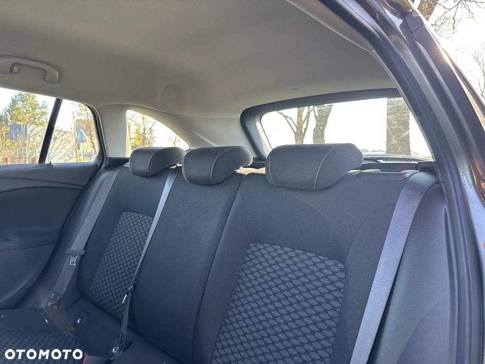Opel Astra 1.0 T Enjoy S&S - 19