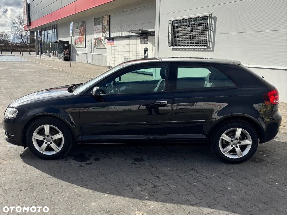 Audi A3 3-drzwiowe 1.4T FSI Ambition - 6