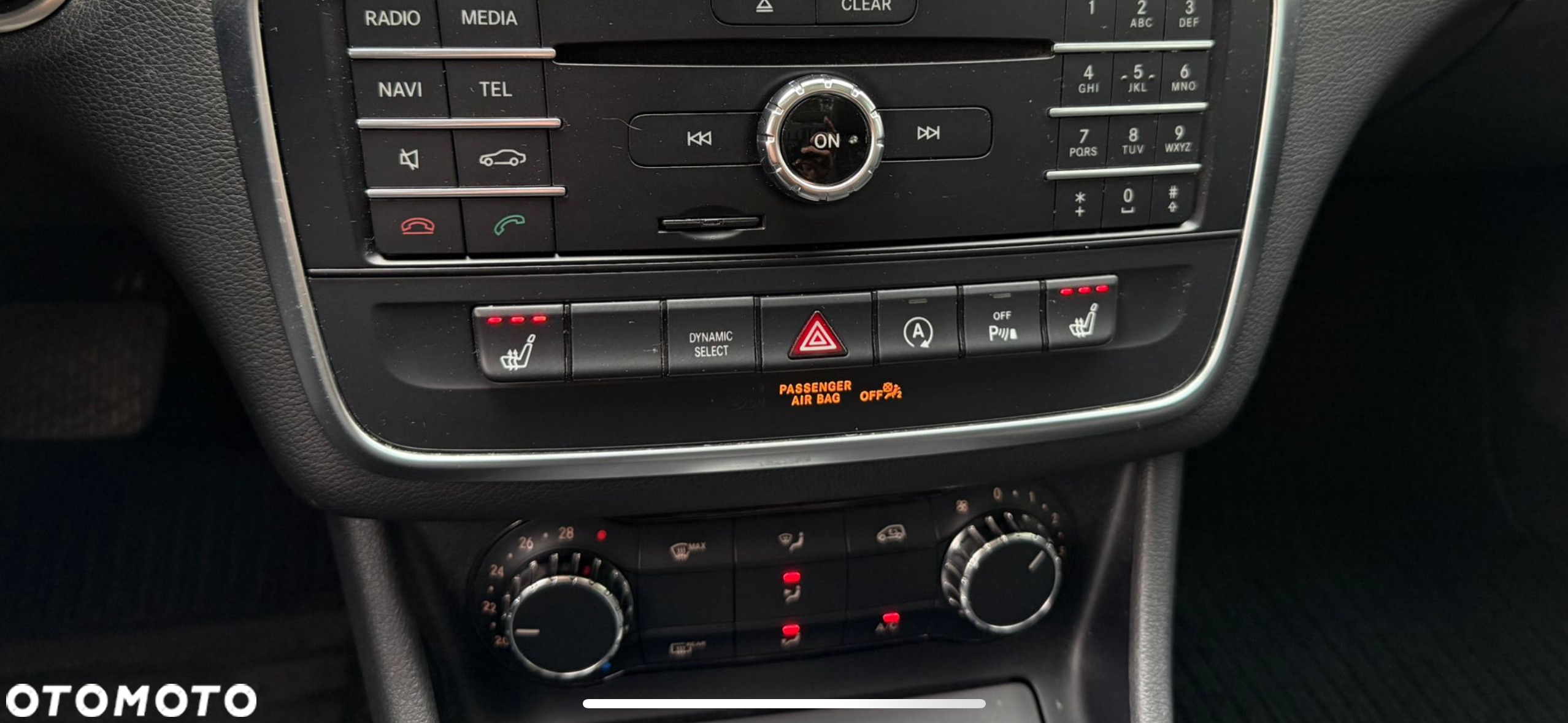 Mercedes-Benz GLA 200 7G-DCT Activity Edition - 38