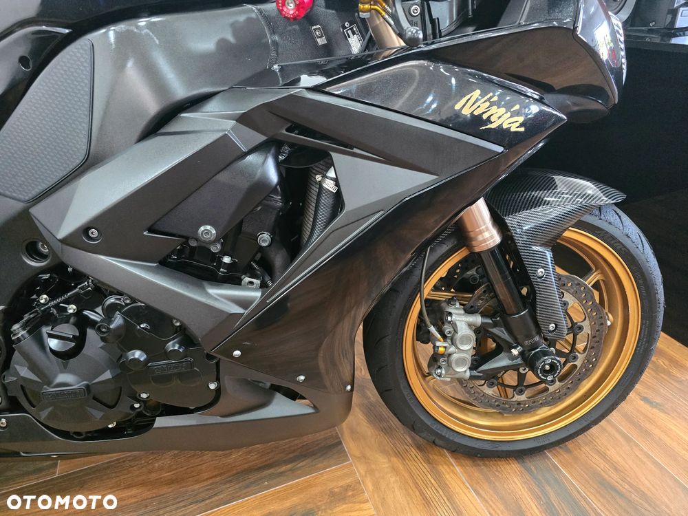 Kawasaki ZXR - 22