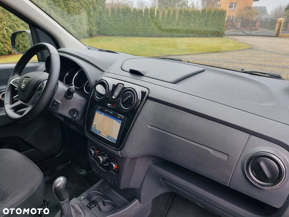 Dacia Lodgy 1.6 SCe Laureate S&S - 22