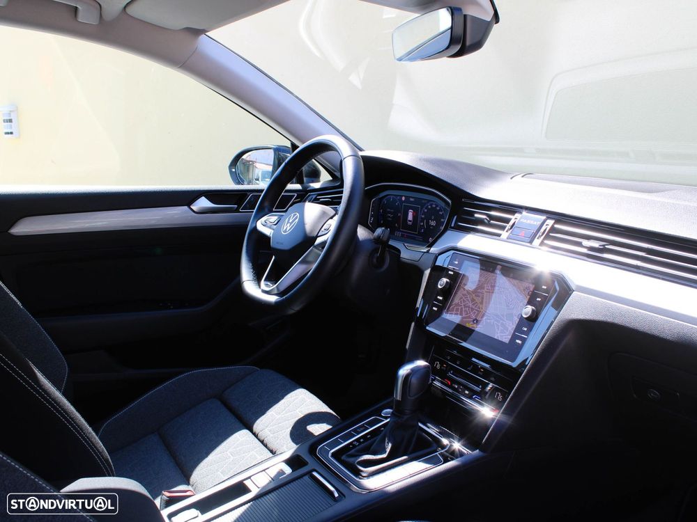 VW Passat Variant 2.0 TDI Business DSG - 59