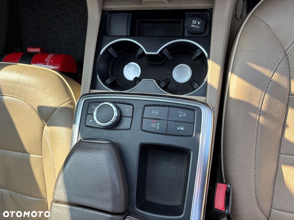 Mercedes-Benz ML - 19