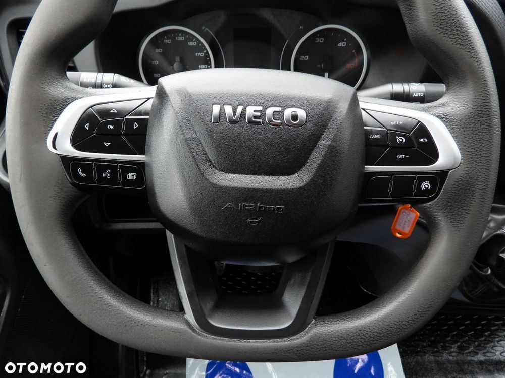 Iveco DAILY 35C16 WYWROTKA PODWÓJNA KABINA DOKA 6 MIEJSC TEMPOMAT BLIŹNIACZE KOŁA KLIMATYZACJA  160KM - 30