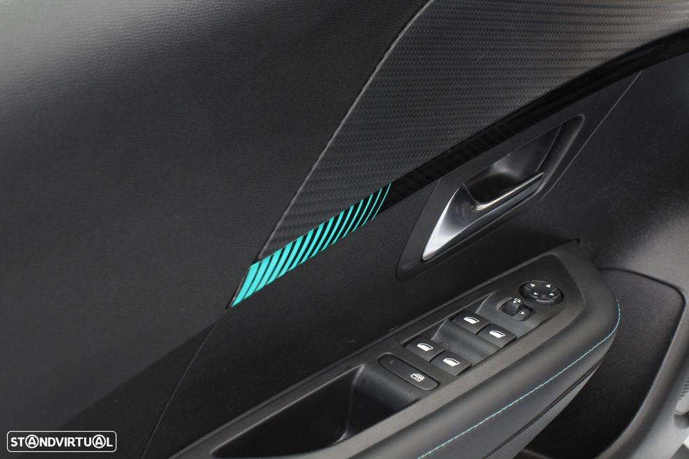 Peugeot 208 1.2 PureTech Allure Pack EAT8 - 26