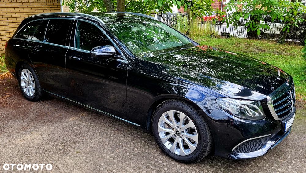 Mercedes-Benz Klasa E 200 Exclusive - 3
