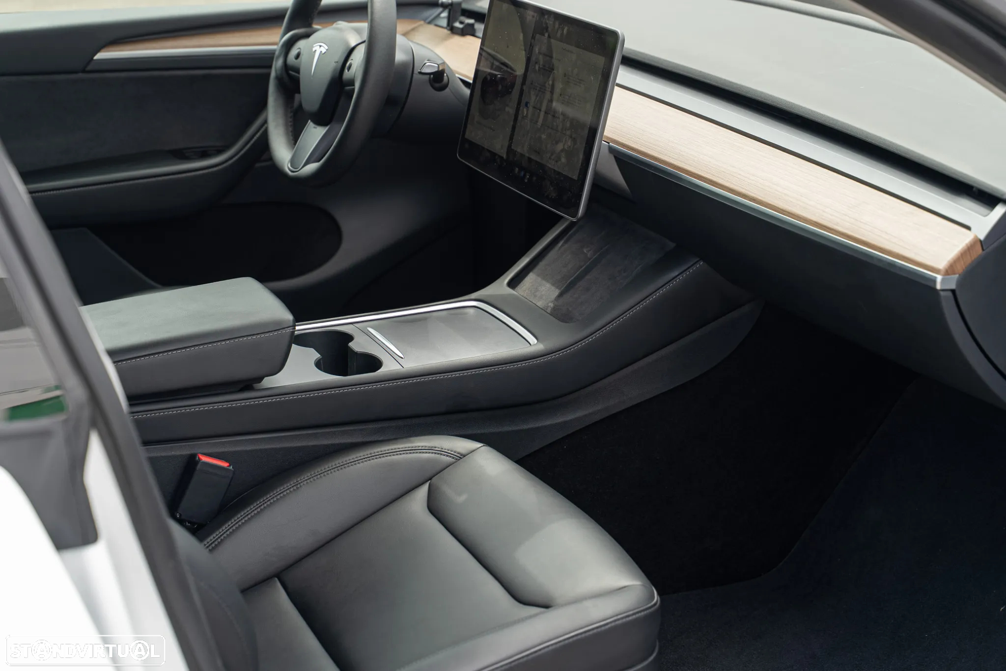 Tesla Model Y Performance Tração Integral - 12