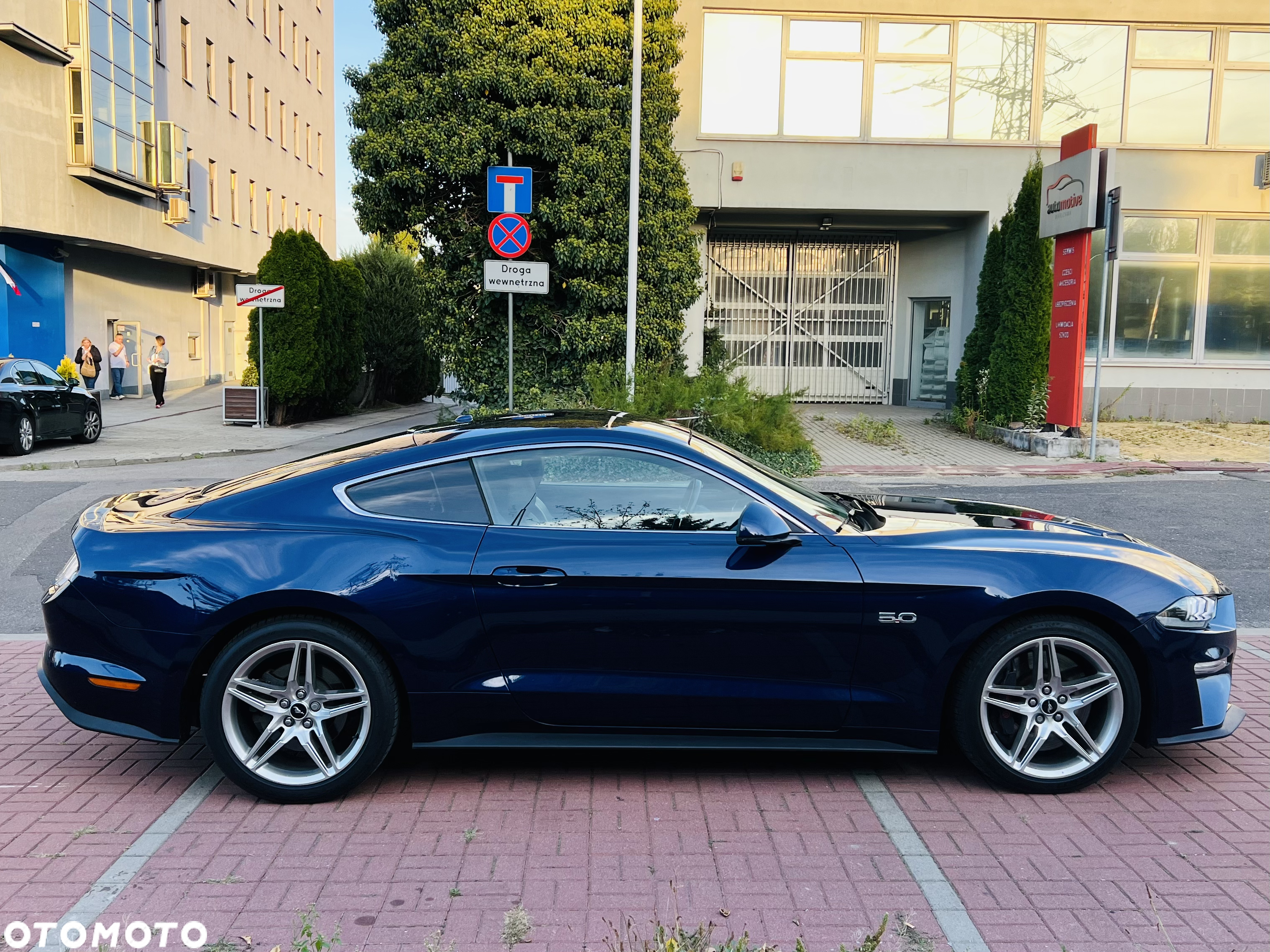 Ford Mustang 5.0 V8 GT - 4