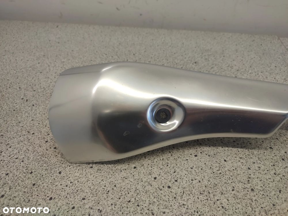 Osłona wydechu, tłumika Suzuki GSX-R 1300 GSXR 1300 Hayabusa 1300 - 6