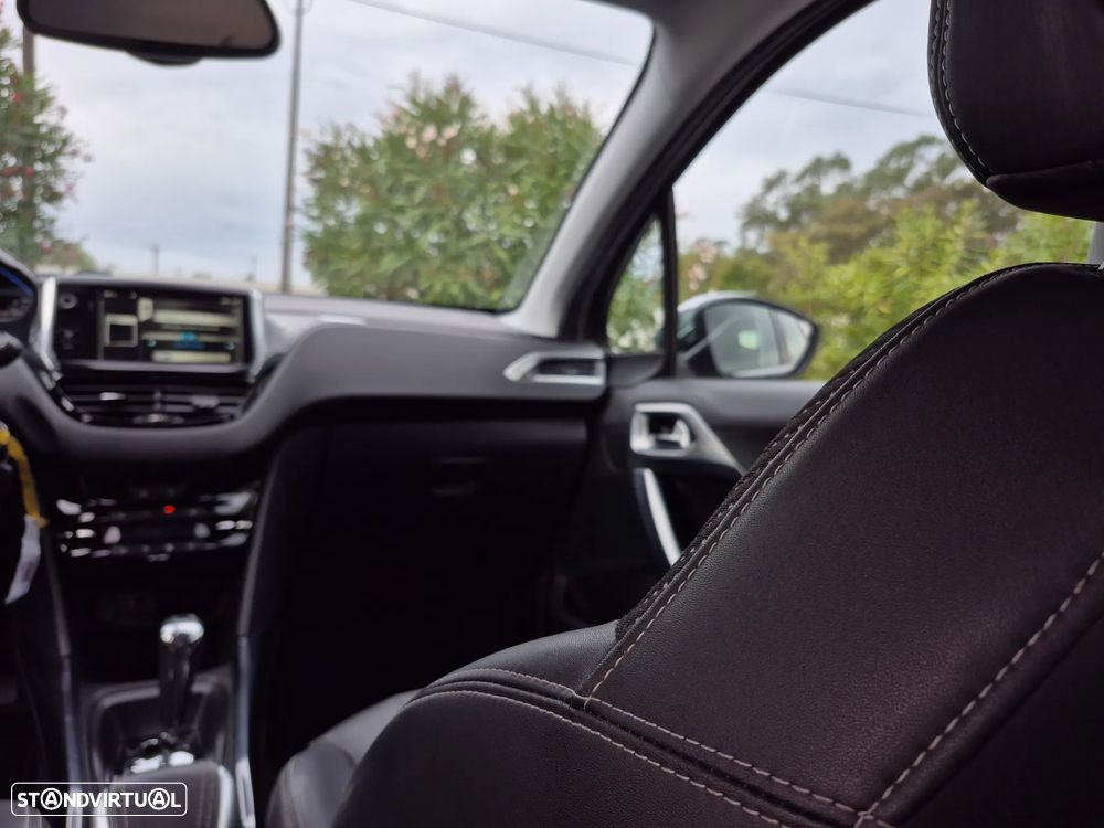 Peugeot 2008 1.6 e-HDi Allure 2-Tronic - 10