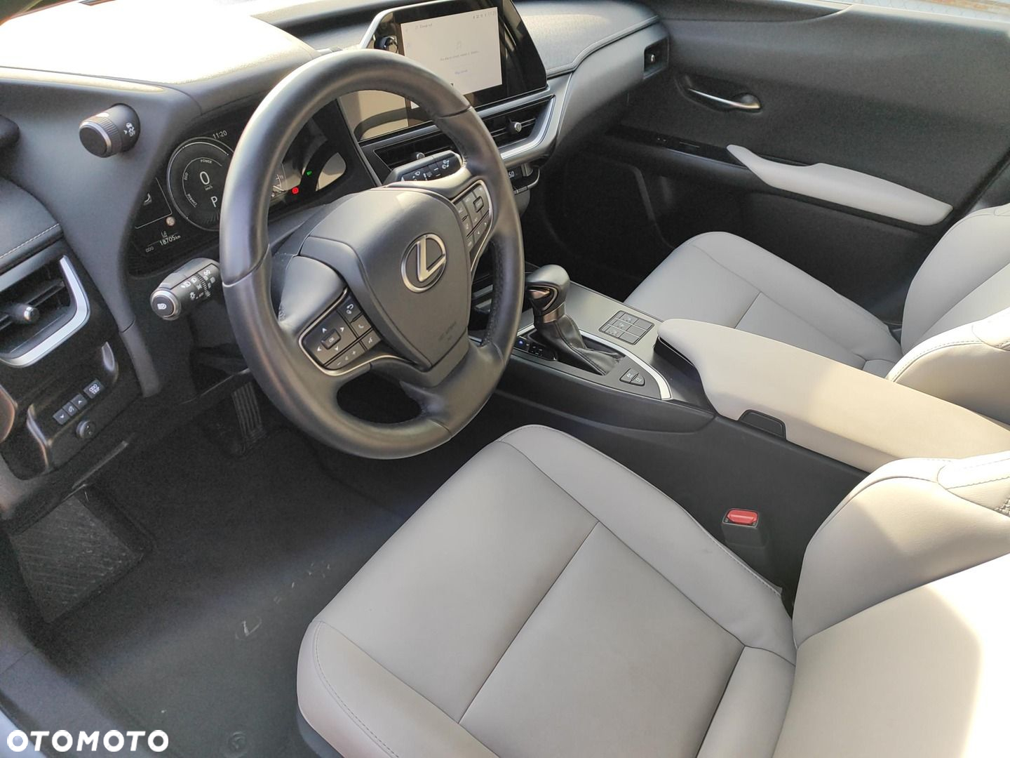 Lexus UX - 11