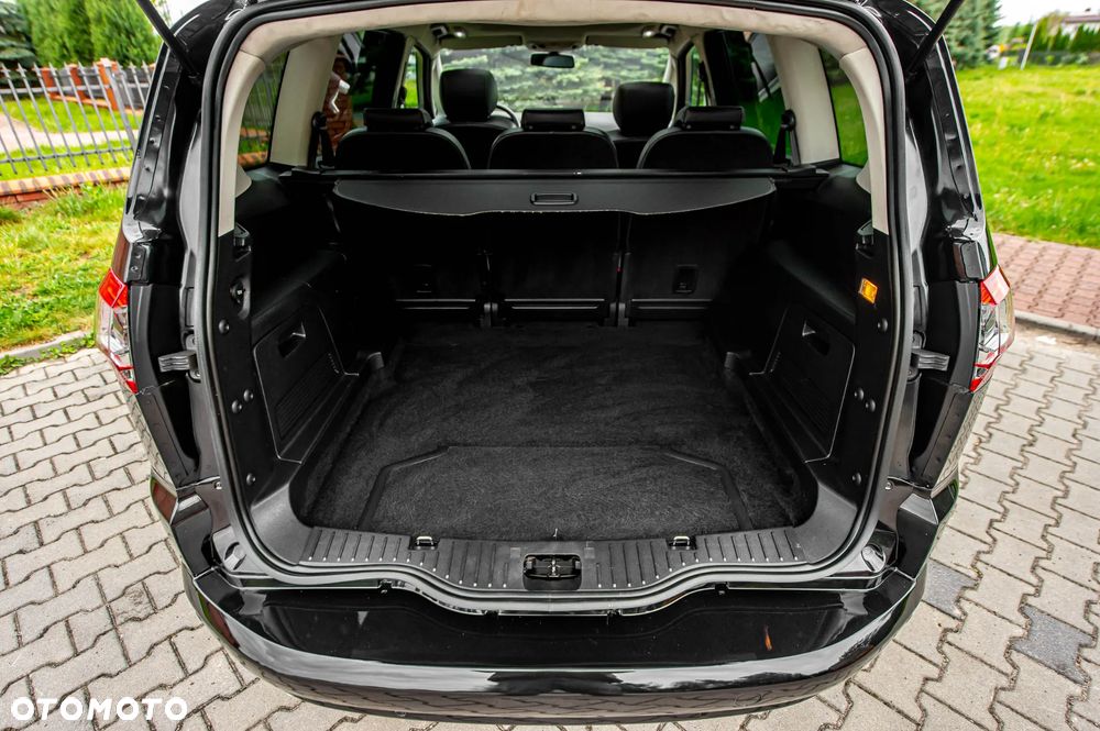 Ford S-Max 2.0 TDCi DPF Titanium - 19