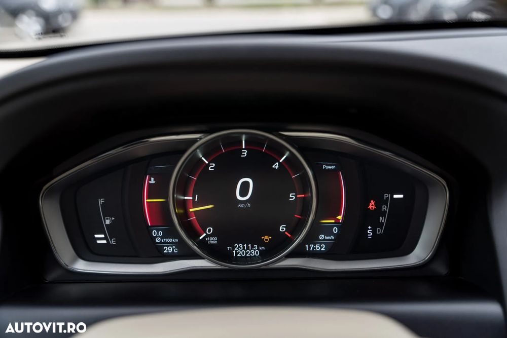 Volvo XC 60 D4 AWD Geartronic Summum - 20
