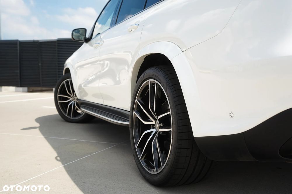 Mercedes-Benz GLS - 8