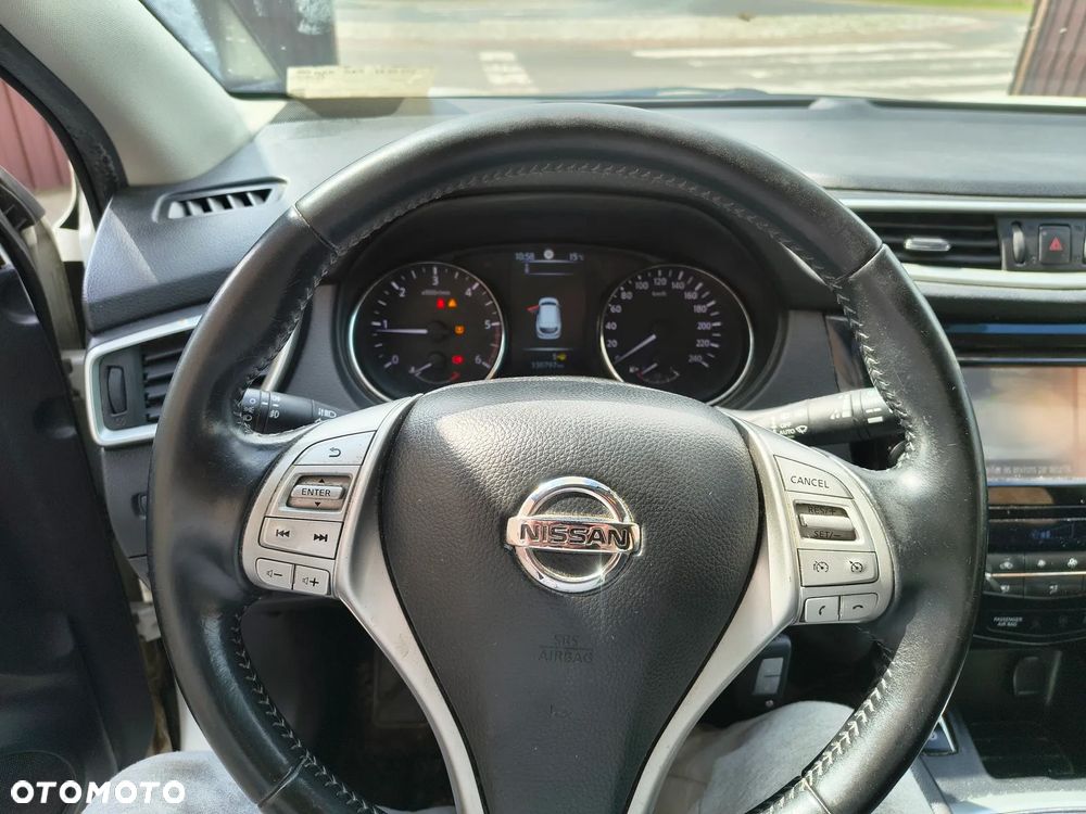 Nissan Qashqai - 22