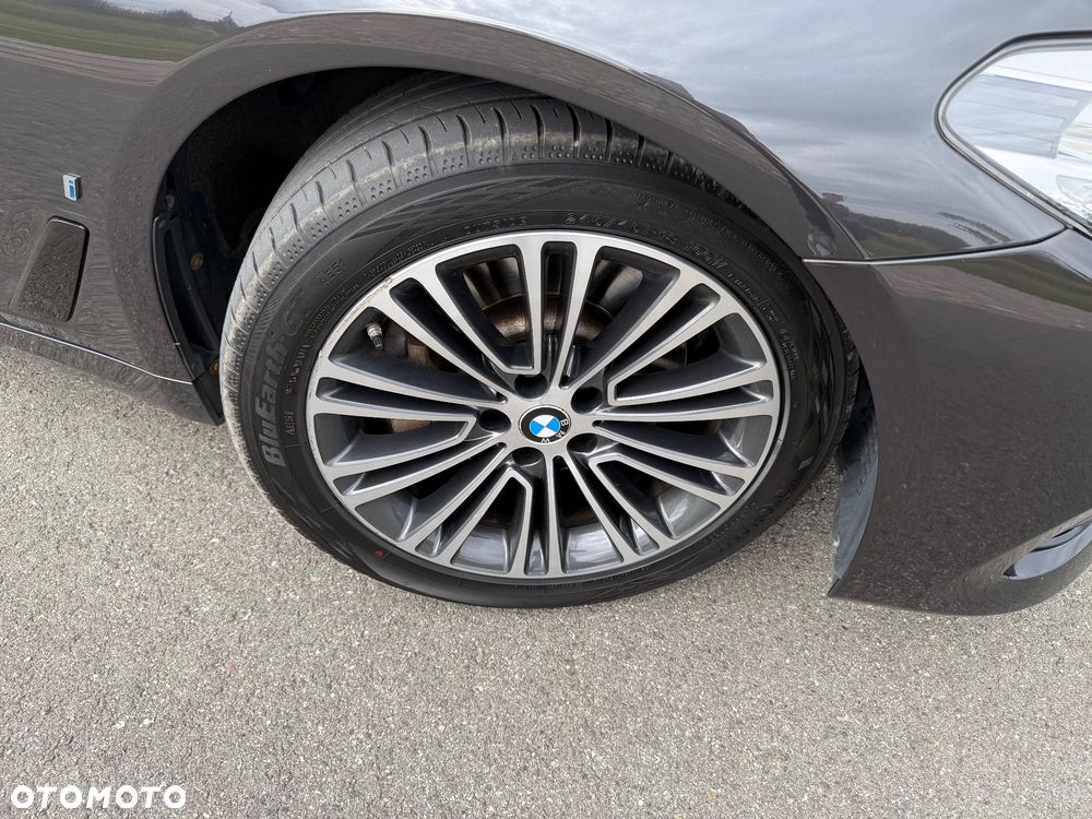 BMW Seria 5 530i GPF Sport Line sport - 9
