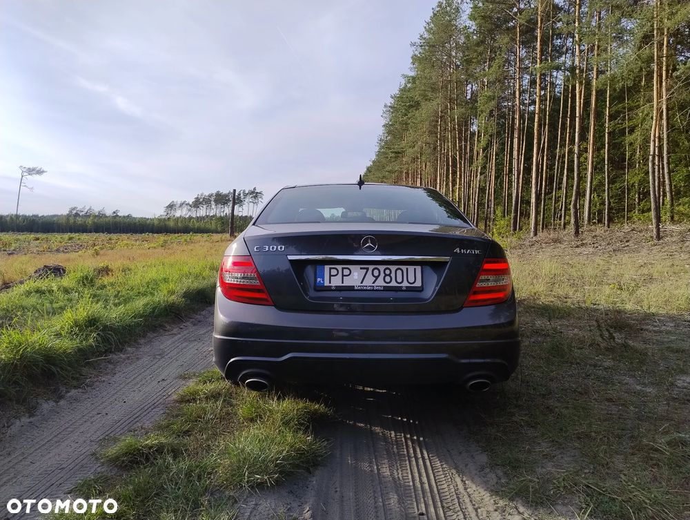 Mercedes-Benz Klasa C 350 4Matic (BlueEFFICIENCY) 7G-TRONIC Avantgarde - 5