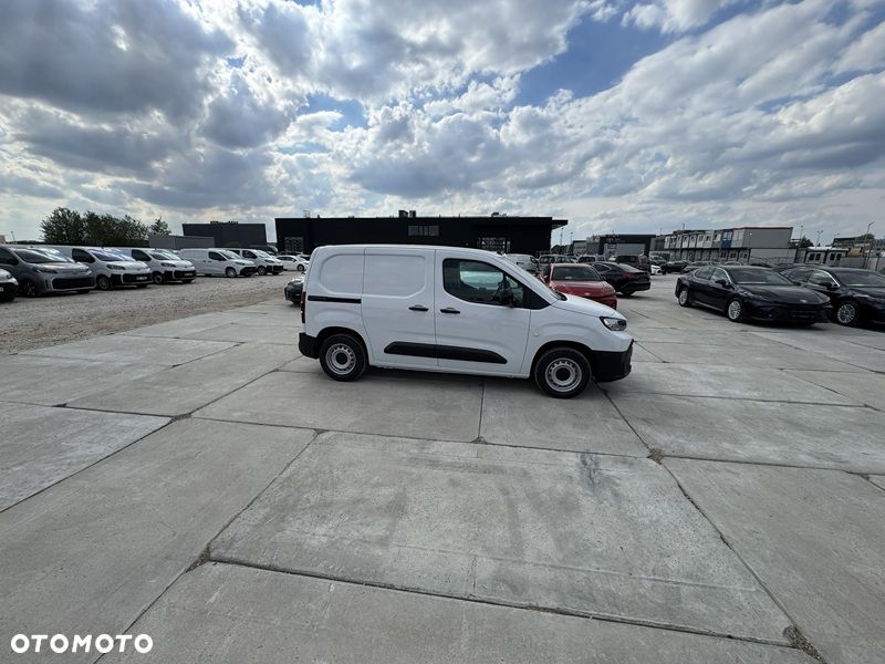 Toyota Proace City Long Furgon - 3