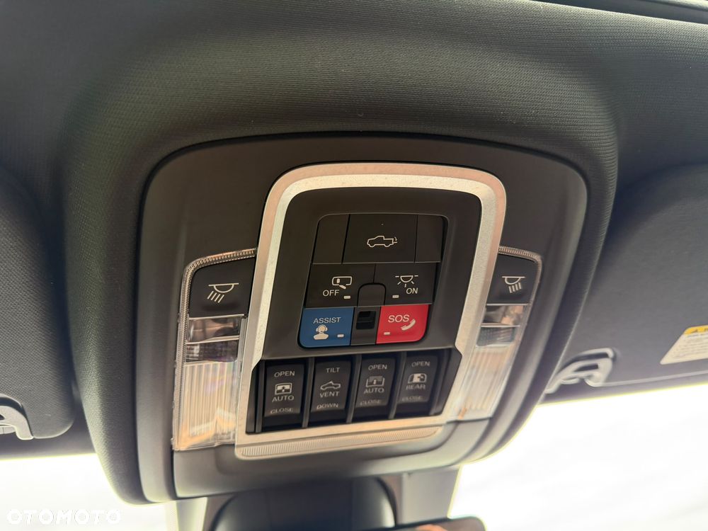 RAM 1500 5.7 Crew Cab Longhorn - 19