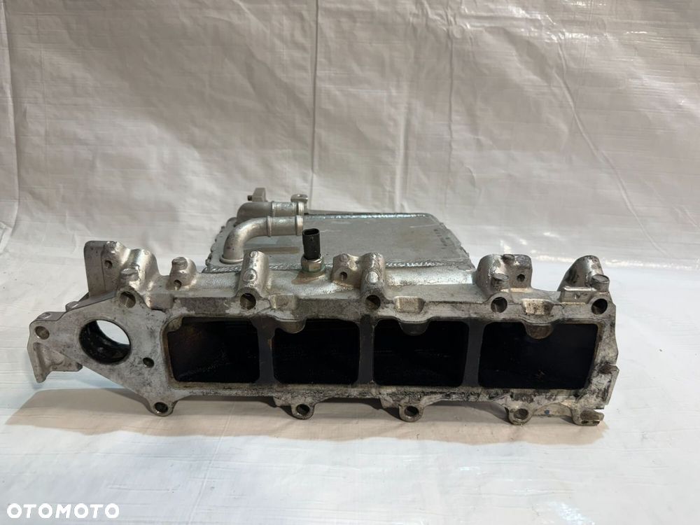 Kolektor ssący 04L129766AB VW GOLF VII 1,6 TDI M157812G - 2