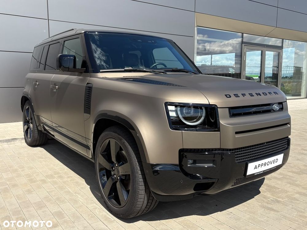 Land Rover Defender - 2