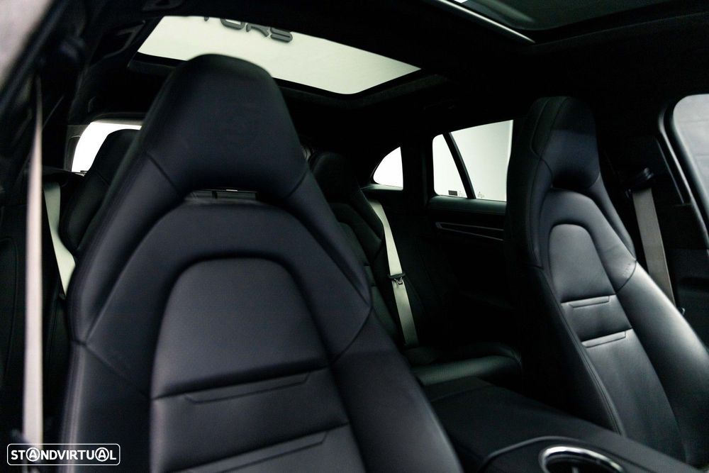 Porsche Panamera Sport Turismo 4 E-Hybrid Platinum Edition - 27