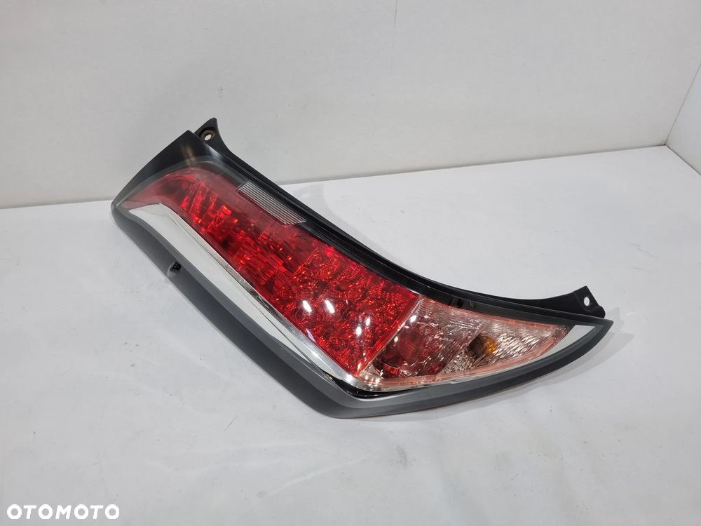 TOYOTA AYGO II LAMPA TYŁ LEWA EUROPA - 1