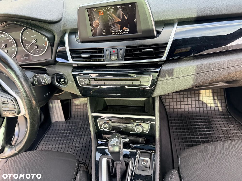 BMW Seria 2 218d GT Luxury Line sport - 18