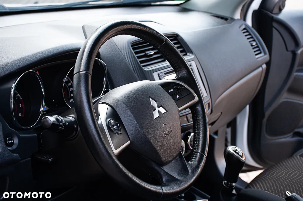 Mitsubishi ASX - 38