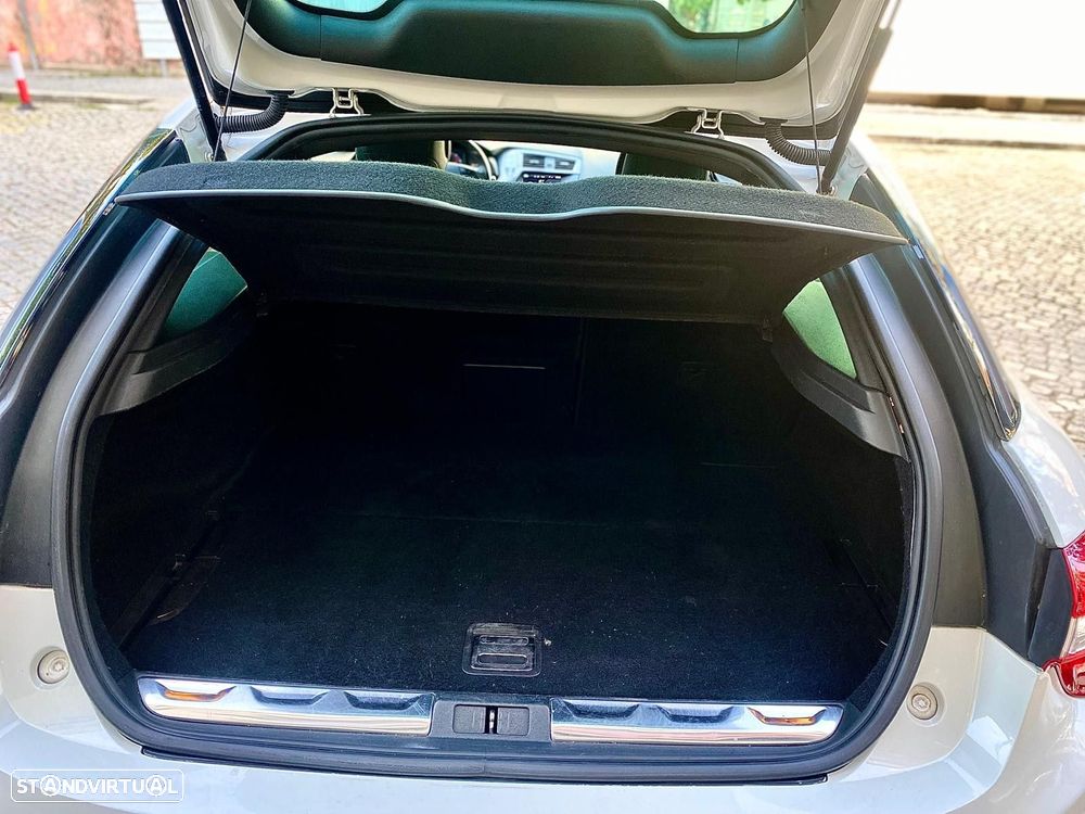 Citroën DS5 2.0 HDi Hybrid4 So Chic CMP6 - 38