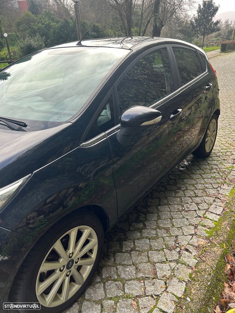 Ford Fiesta 1.5 TDCi Titanium - 4
