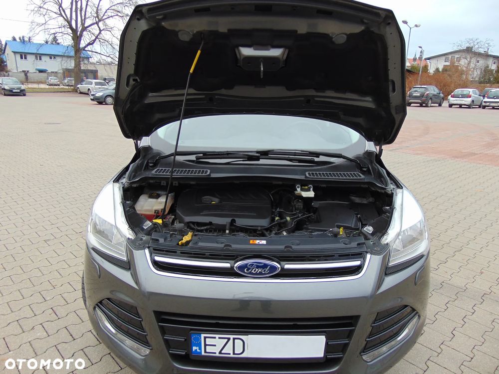 Ford Kuga 1.5 EcoBoost 2x4 Titanium - 27