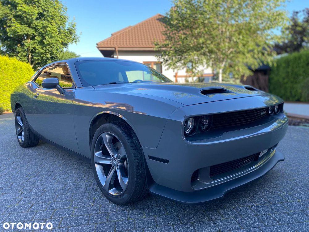 Dodge Challenger - 4