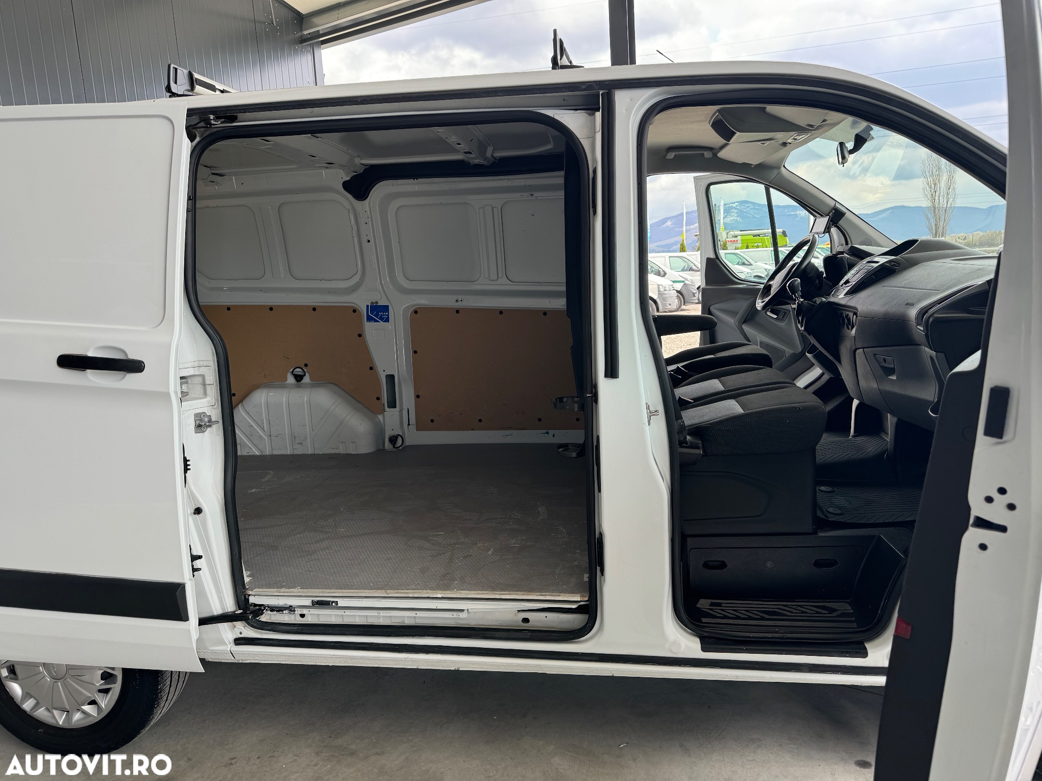 Ford Transit Custom - 9