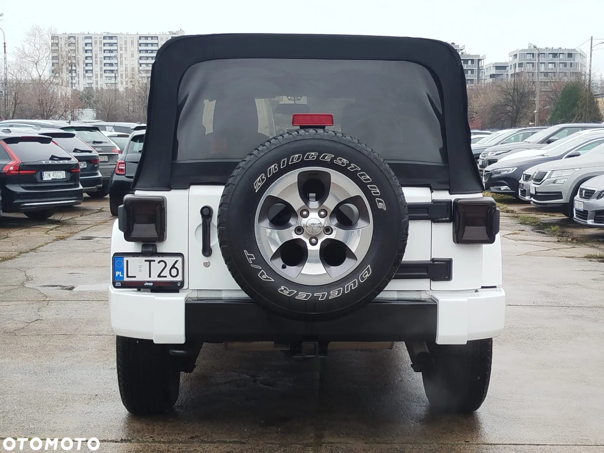 Jeep Wrangler 3.6 Unlim Sahara - 25