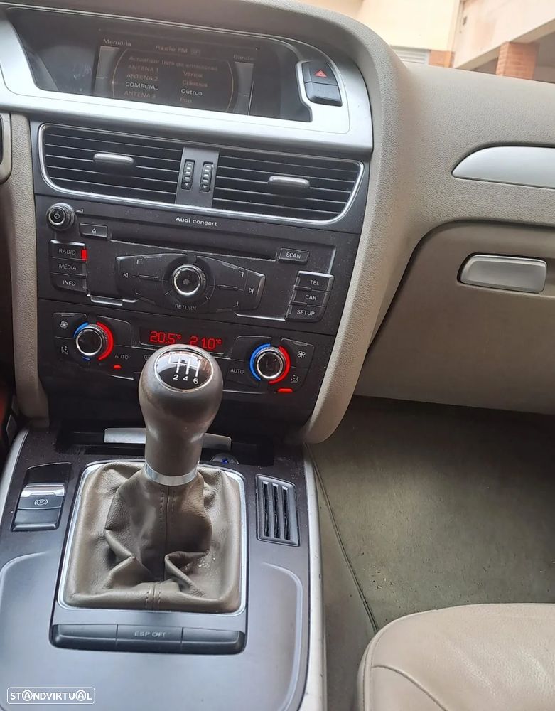 Audi A4 Avant 2.0 TDI DPF Attraction - 10