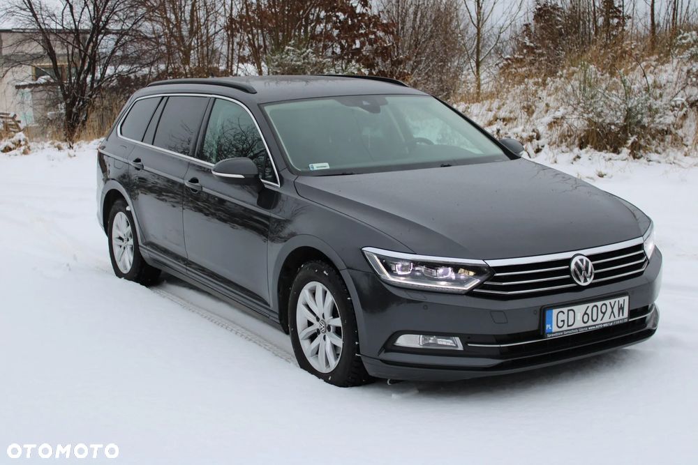 Volkswagen Passat 2.0 TDI SCR Comfortline DSG - 2