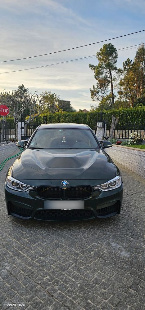 BMW 320 d Line Luxury - 1
